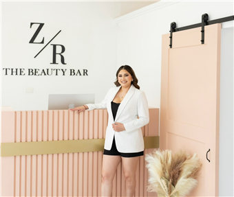 ビューティーバー The Beauty Bar by Z